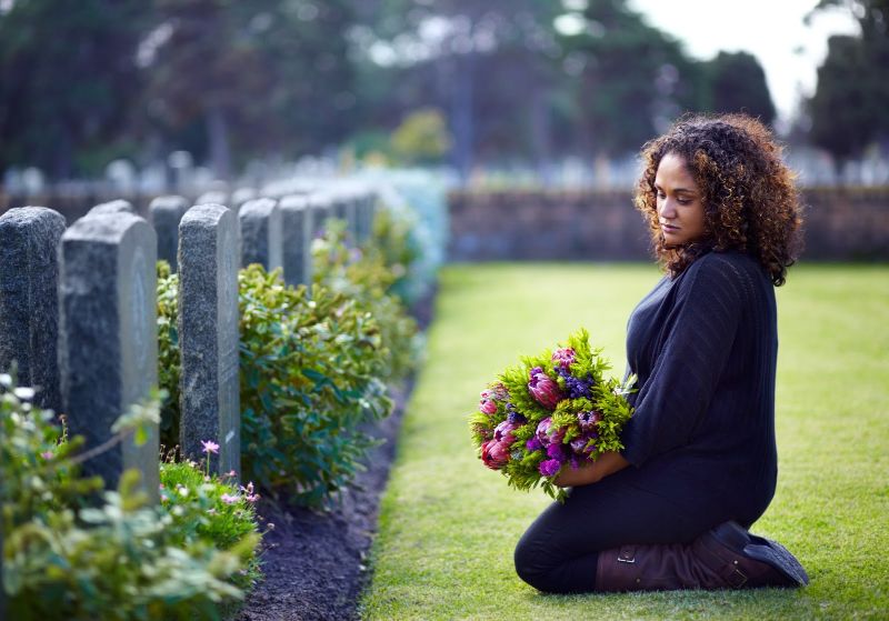 8 Graveside Visitation Ideas - Trigard Memorials